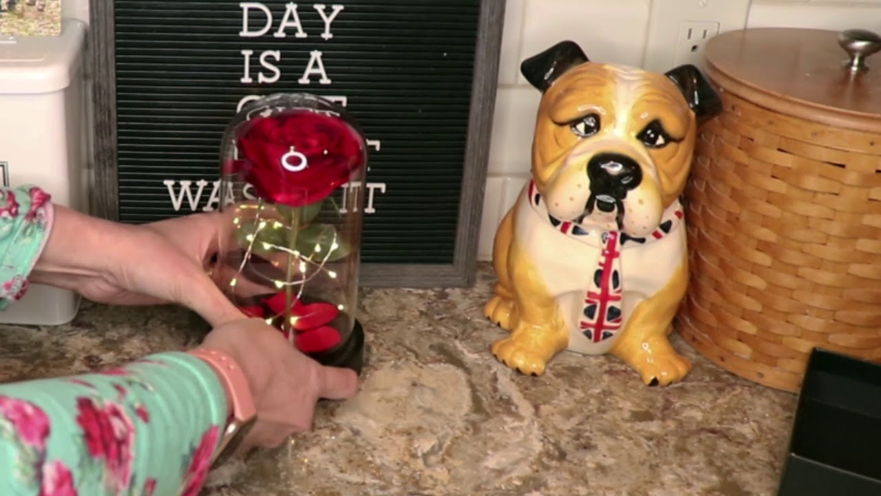 St. Valentine Rose Gift Set Giveaway