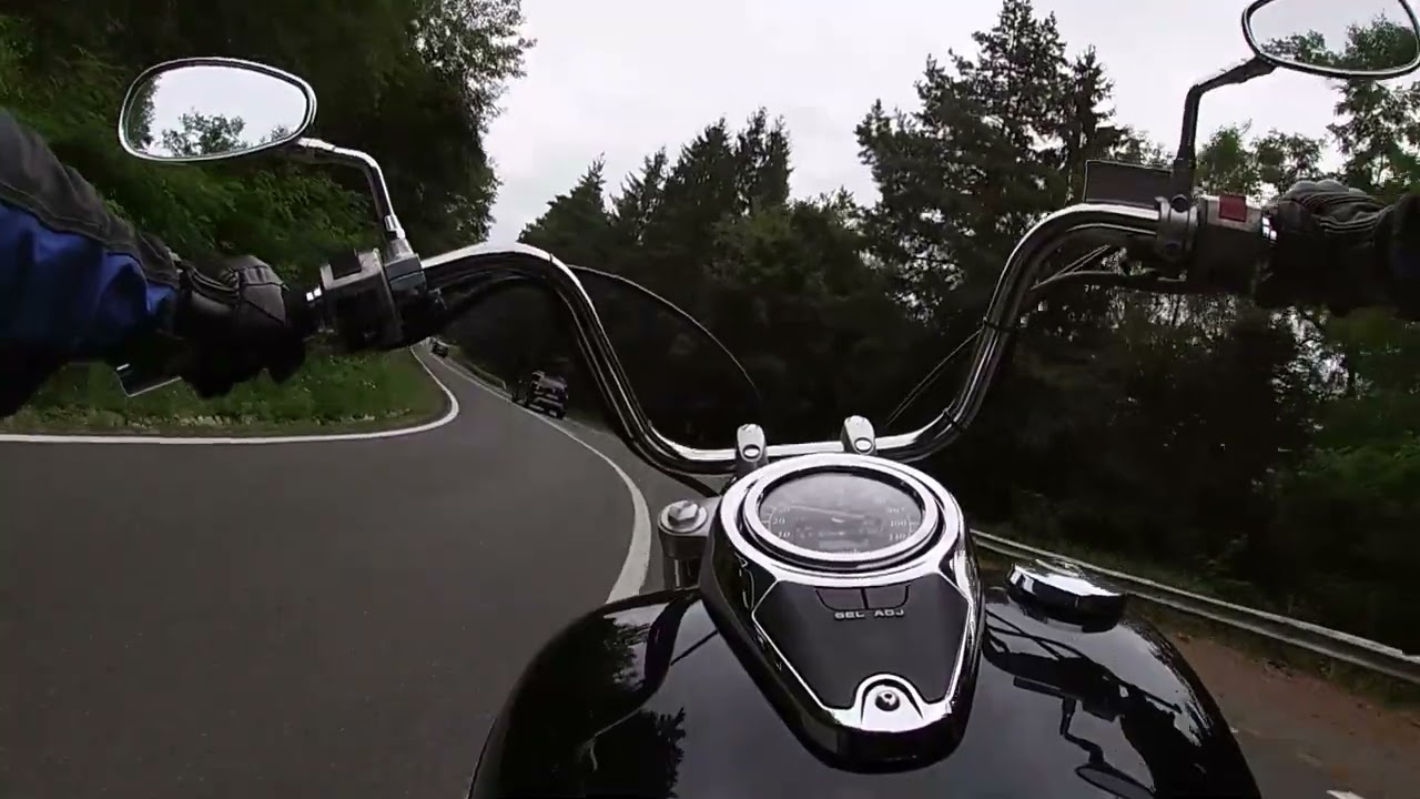 Printre ploaie și nori - Transfăgărășan - traseu complet cu Suzuki VL800