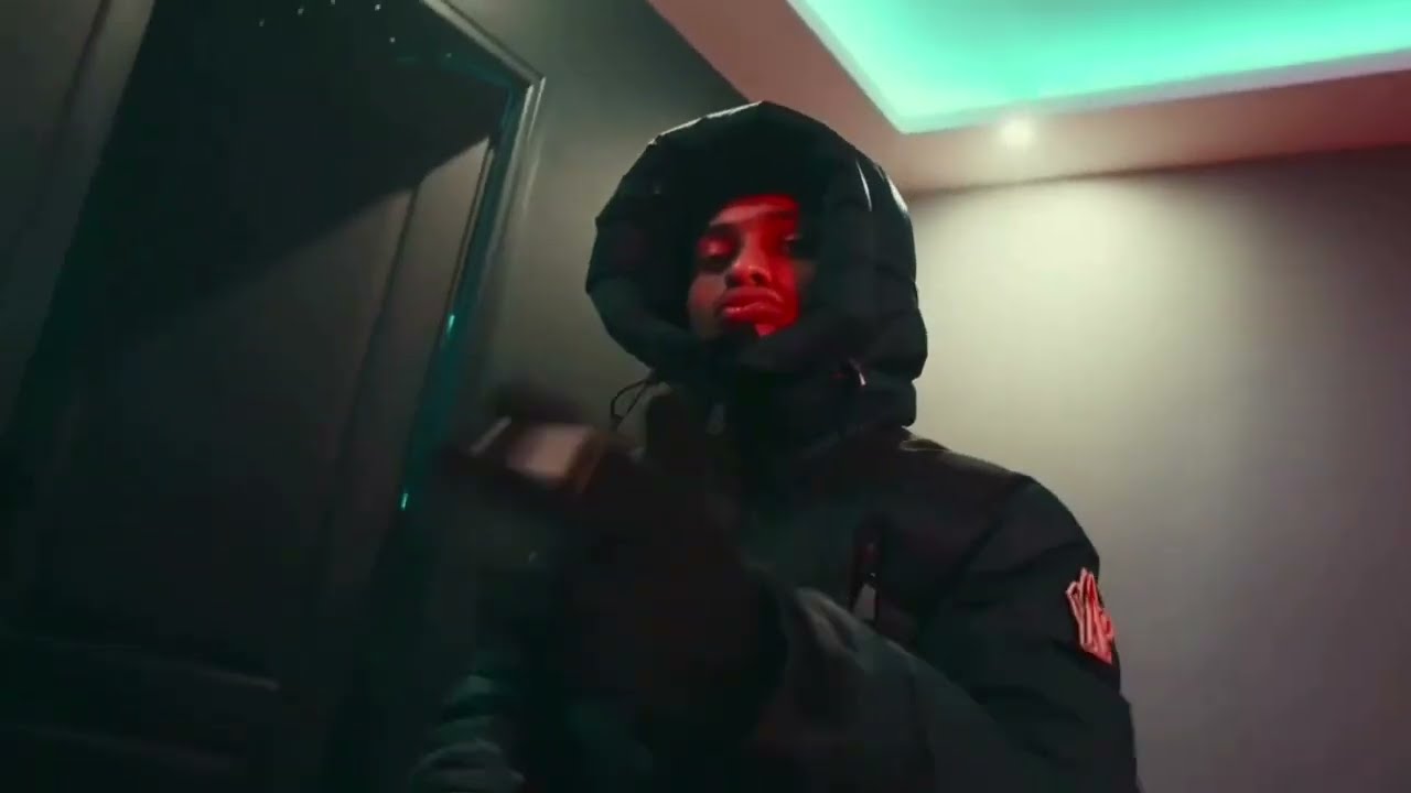 Uisma x Mola Psa - Freestyle préliminaire