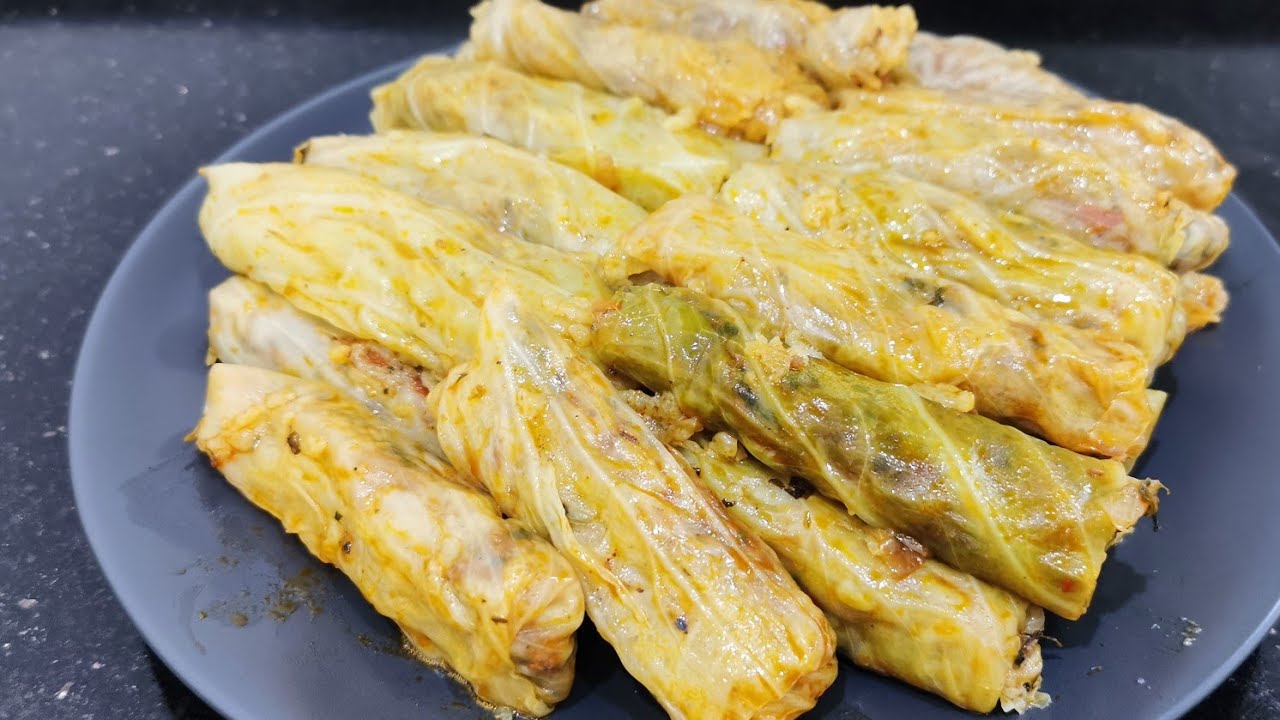 Malfuf (cabbage rolls stuffed with rice & ground beef) Step by step...