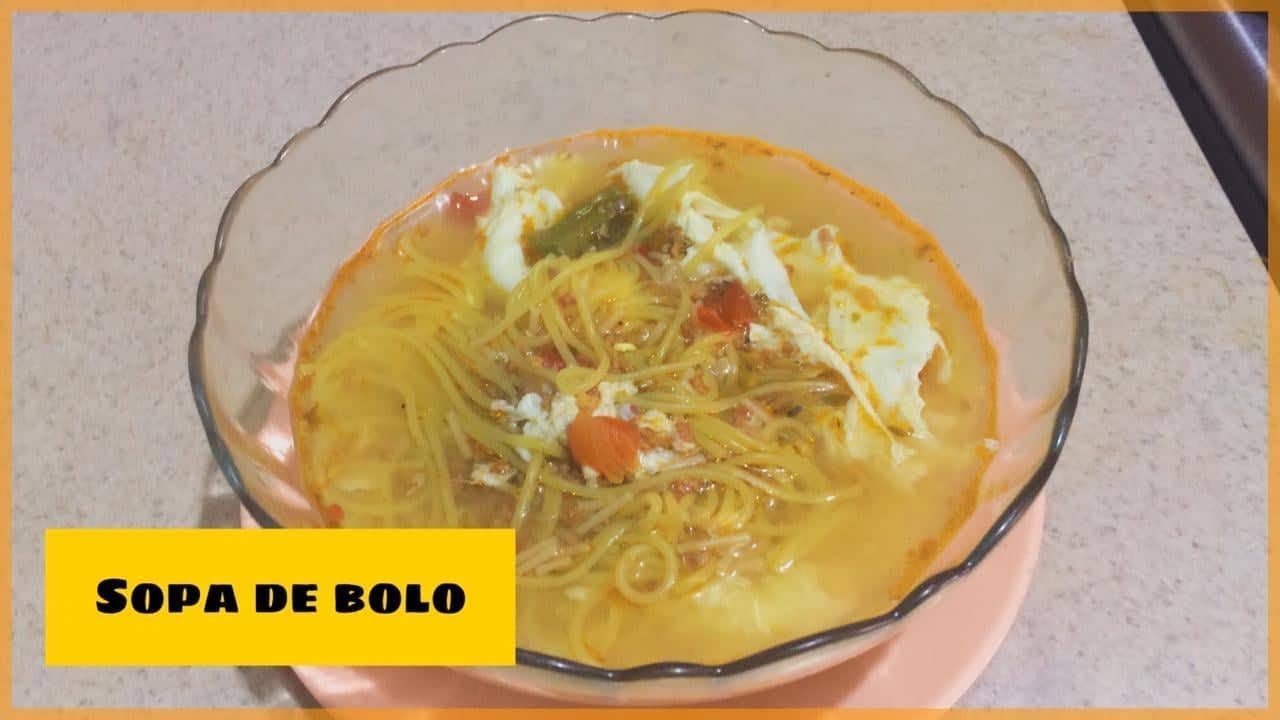 Sopa de Bolo Para La Resaca / Cocina Salvadoreña