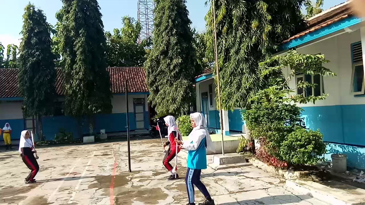 Drumband SMP Dr Soetomo  & SMP N 3 Karangrayung kolaborasi