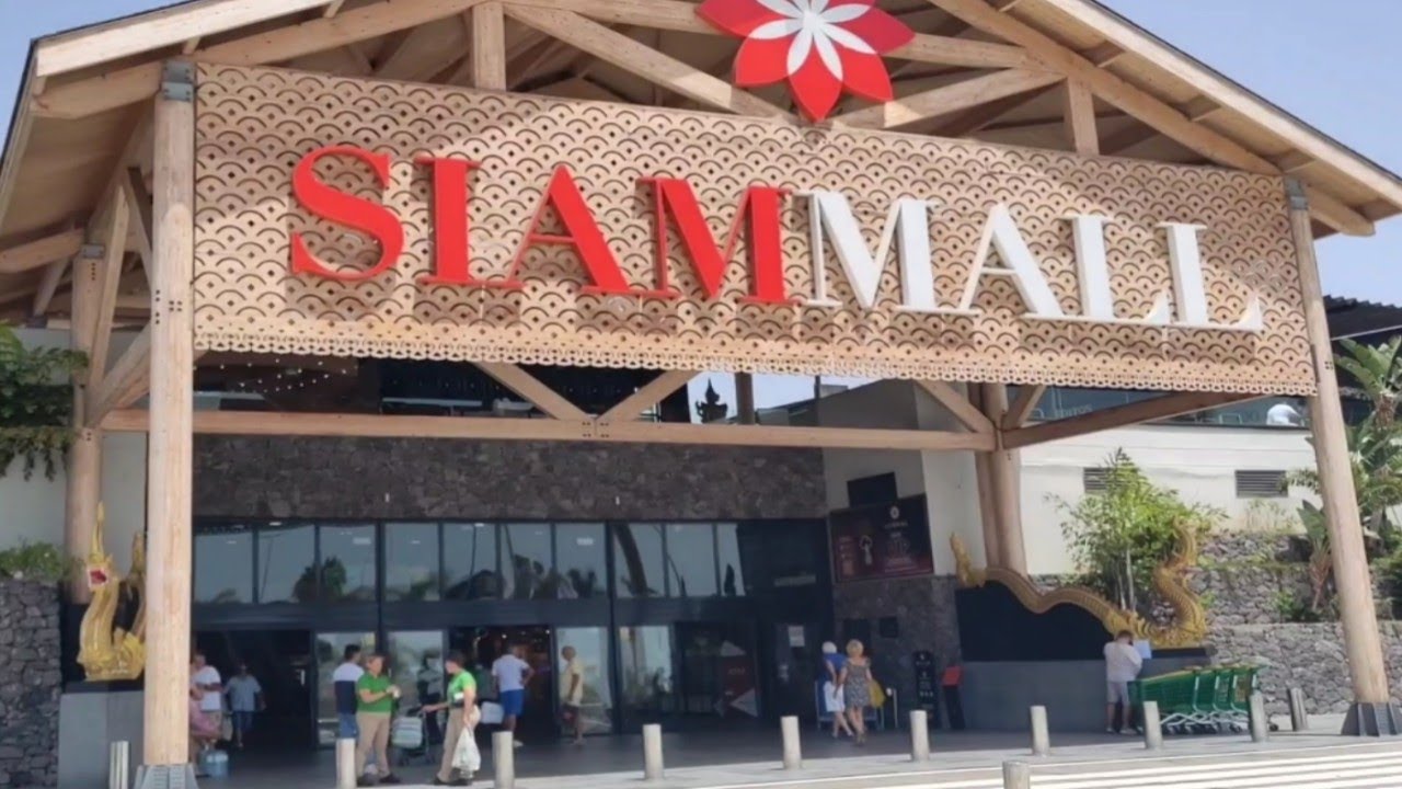 Slam Mall Tenerife by Asma from London