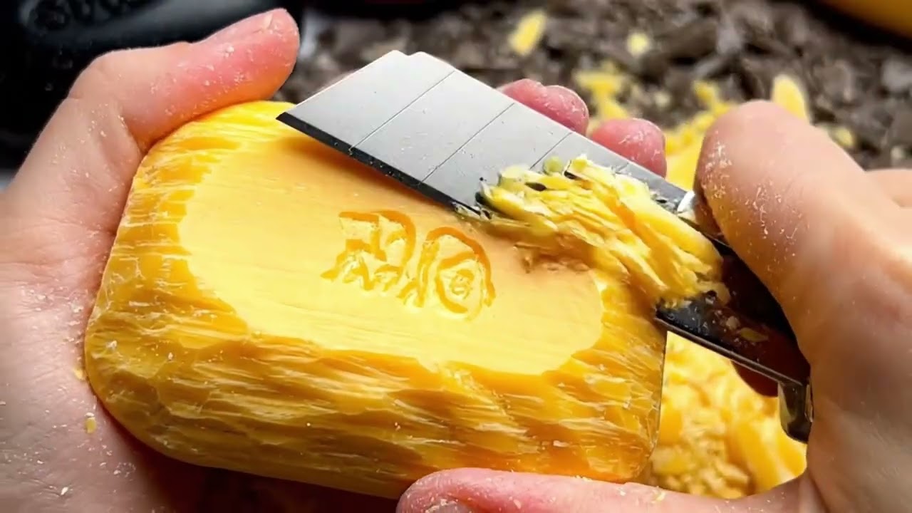 Relaxing Soap Cutting ASMR. Satisfying Soap and lipstick cutting. Corte de jabón -