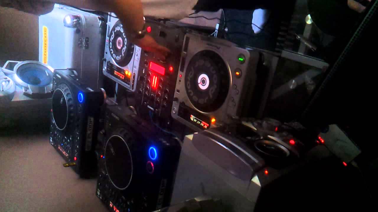 Live Mix (Pioneer CDJ 800 / Reloop RMP3 / Reloop IQ2)