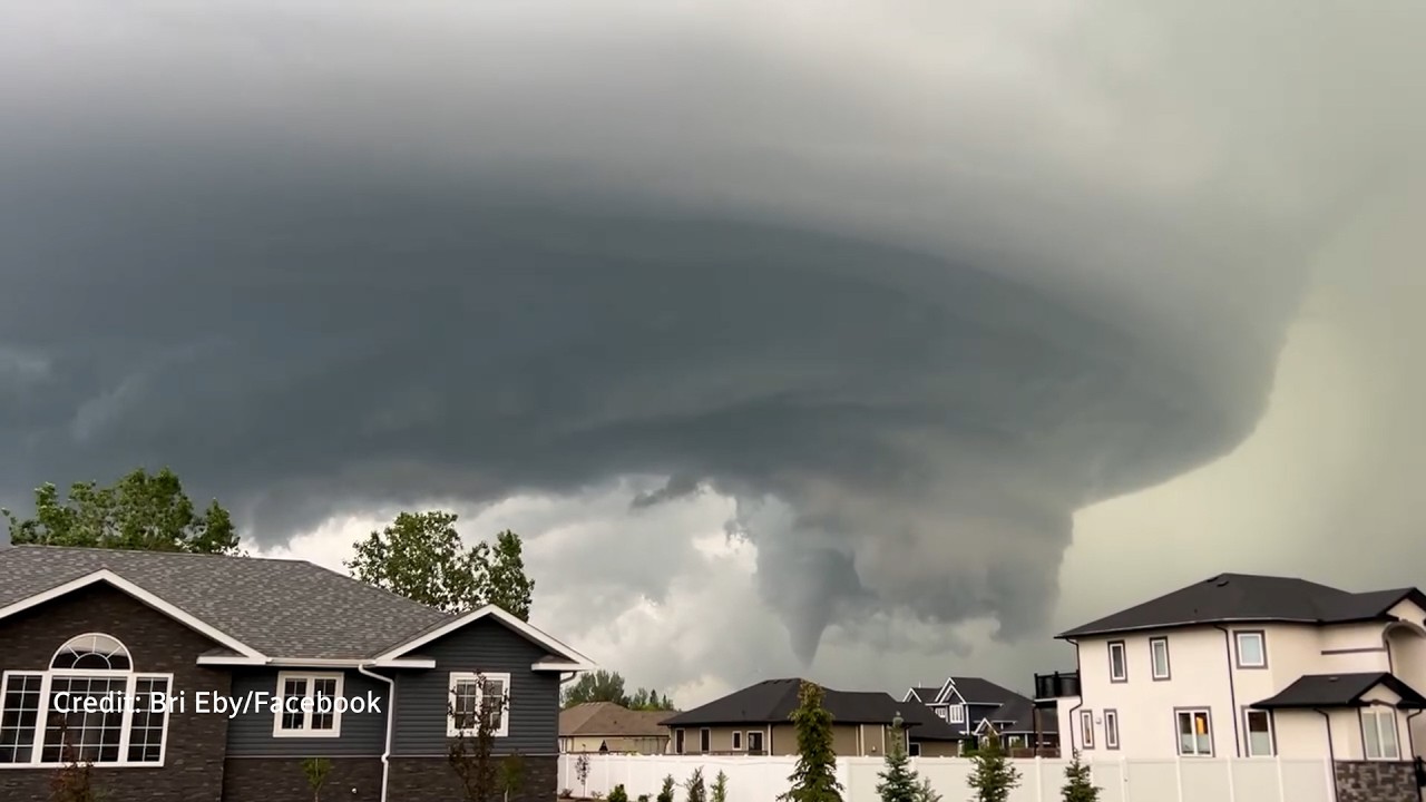 Tornado slams parts of southern Saskatchewan