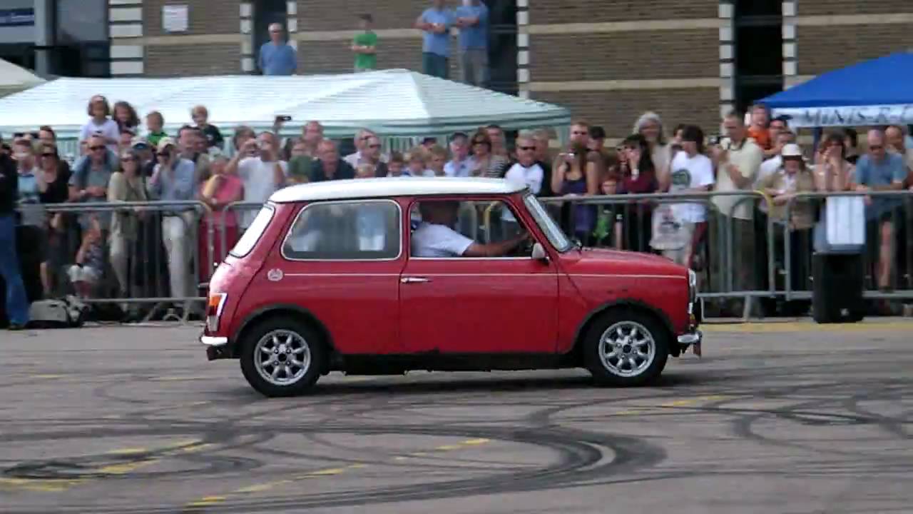 HAMOC - Gaydon Mini Show 2009 - Russ Swift 5
