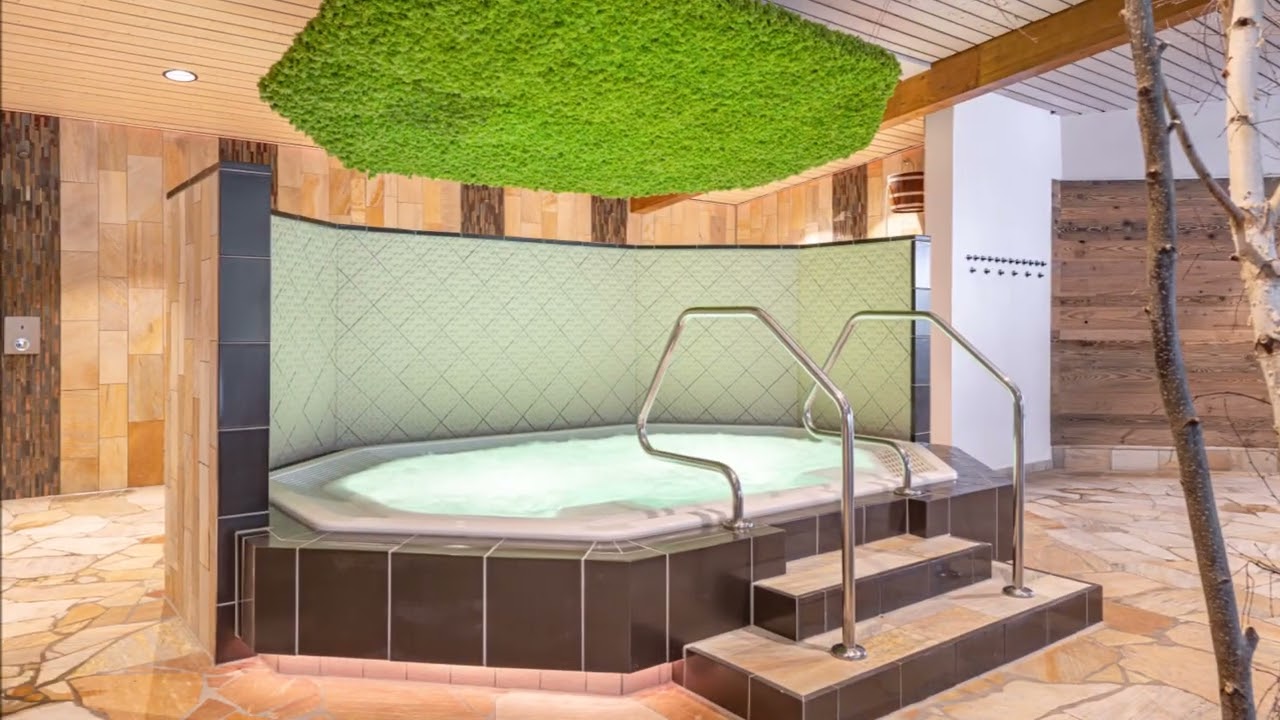 W&auml;rmebank Fu&szlig;bad mit Sprudelbecken und Whirlpool im Freizeitbad GochNess