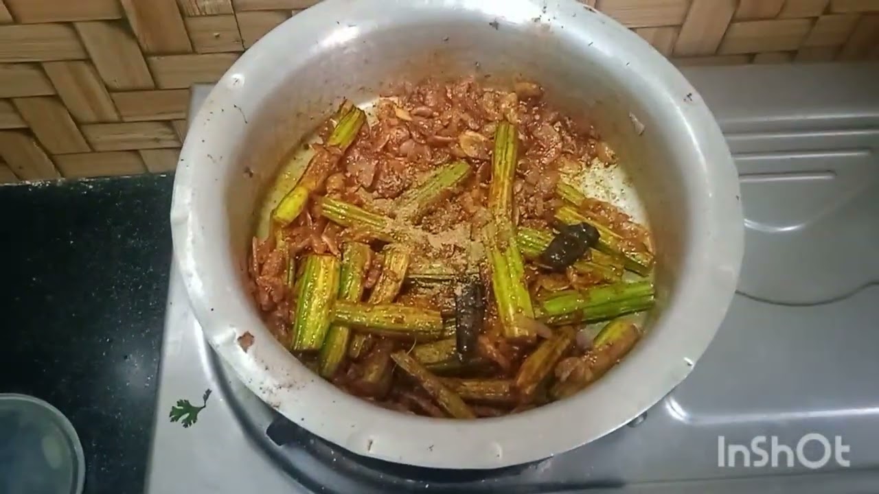 #drumstick-prawns #ఎంతో టేస్టీ టేస్టీ గా నోరురించే మునగకాయ రొయ్యల మసాలా కూర అదిరిపోయేలా 