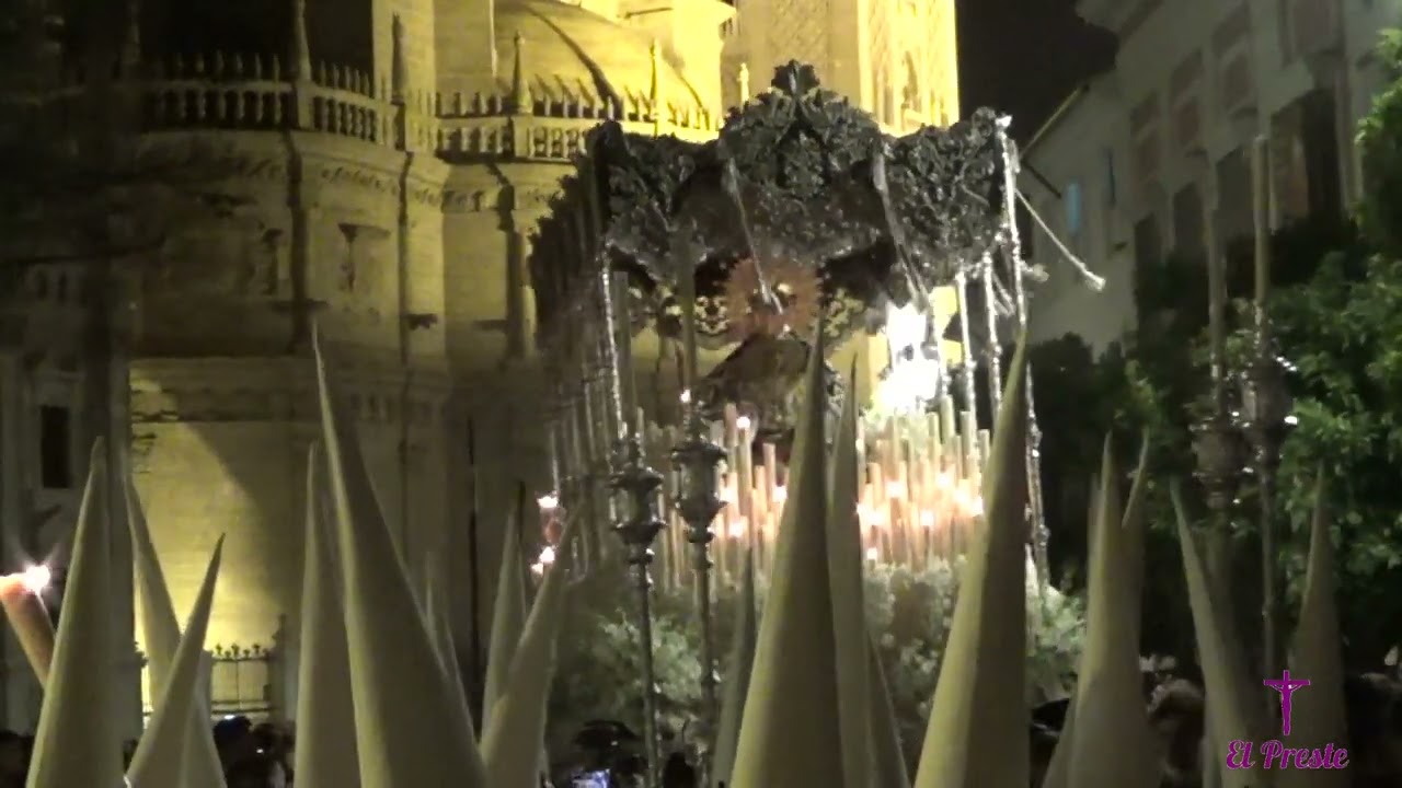 Semana Santa 2024. Virgen de la Candelaria en la Plaza del Triunfo