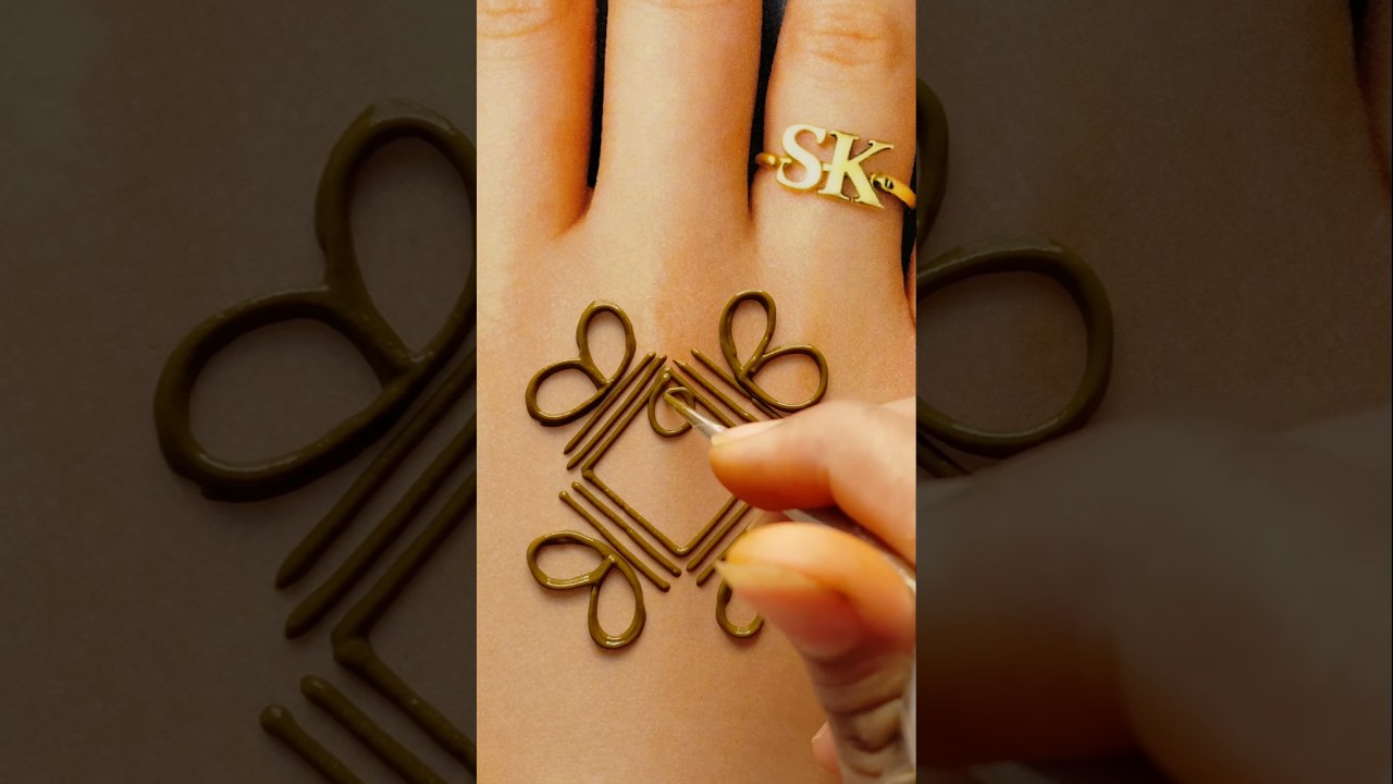 Easy Mehndi Design for Beginners ✨ | Step by Step&rdquo;&ldquo;Minimal Mehndi Design 💫 | Less is More Trend&rdquo;