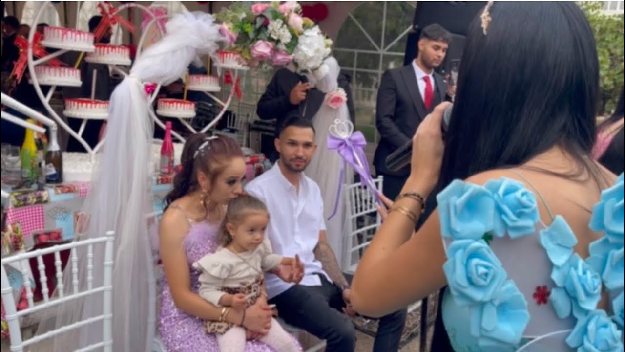Sau âotarht sa adună dar la botez ce nu făcea până acum. Și spun la mulți ani LUKA 😘