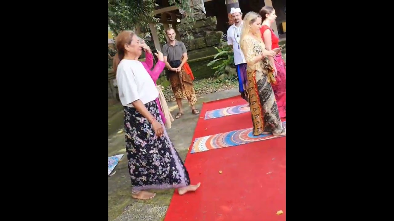 YOGA AT PURA PUCAK PAYOGAN UBUD BALI #ubudyoga #yogateachertraining