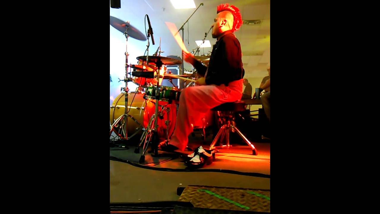 Anthony De La Garza jamming out with JYLC on 4/17/2016