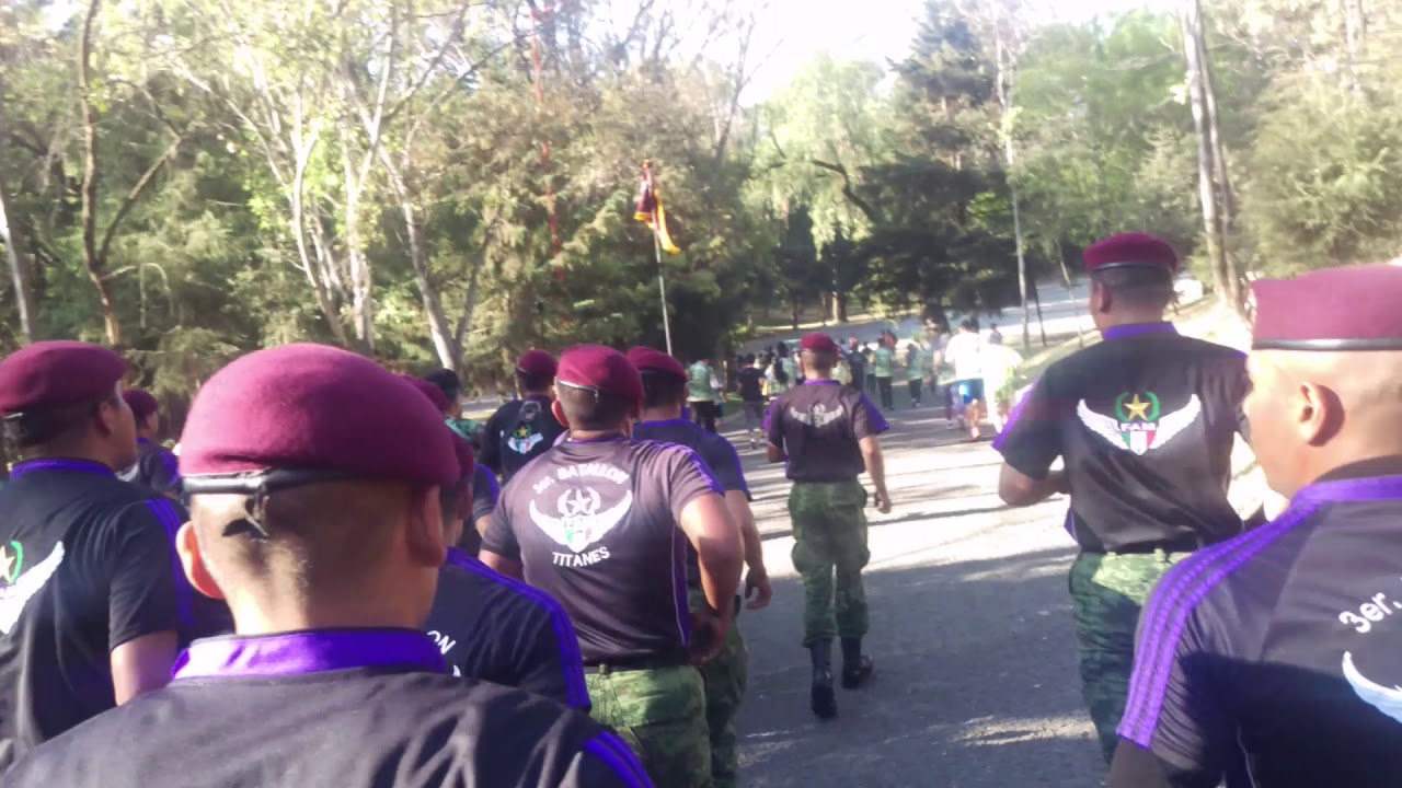 Carrera de la Gran fuerza De México 2018 paracaidistas
