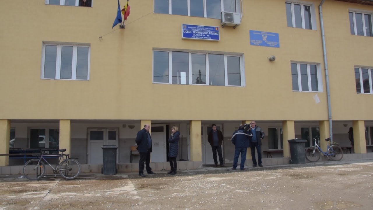 Elev de la scoala din Feldru batut de 2 colegi. Politia a deschis dosar penal