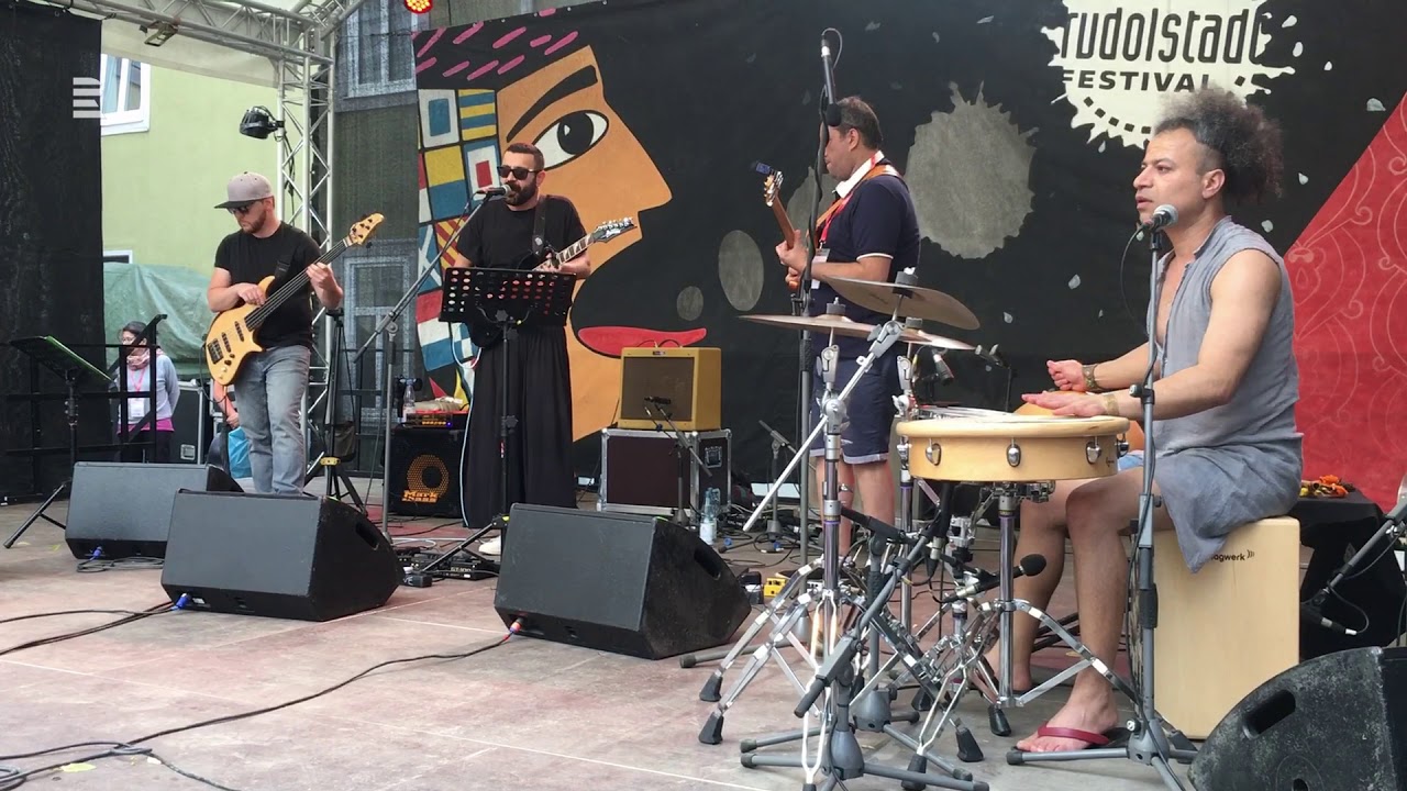 Shahin Najafi na festivalu v Rudolstadtu