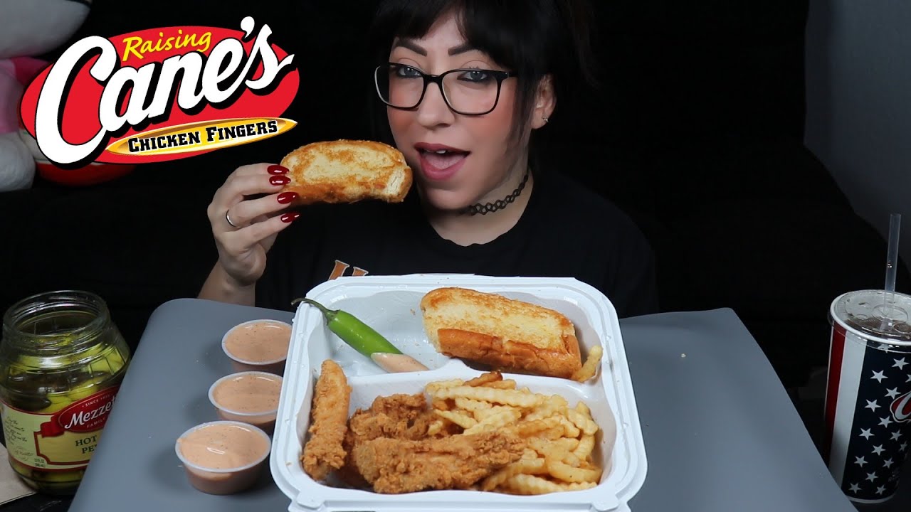 RAISING CANES MUKBANG | EAT WITH ME CHIT CHAT