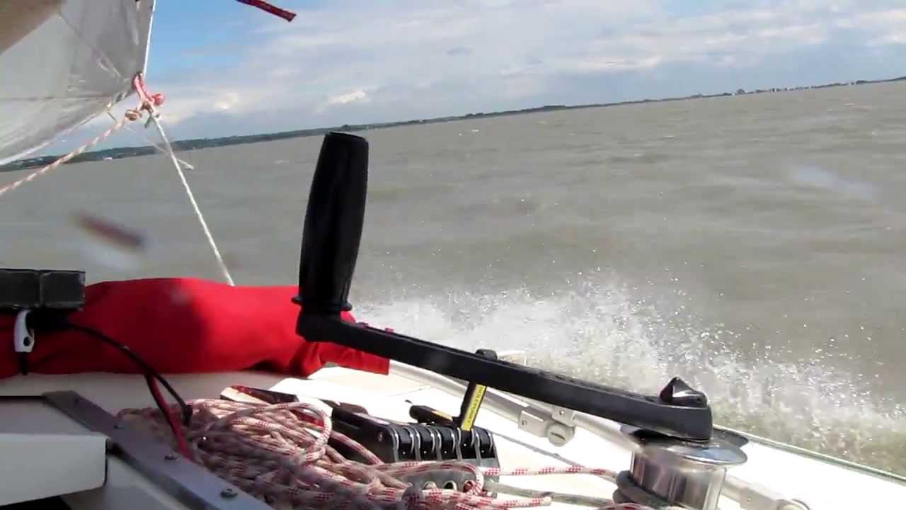 Dragonfly 800 Trimaran on Lake Neusiedlersee