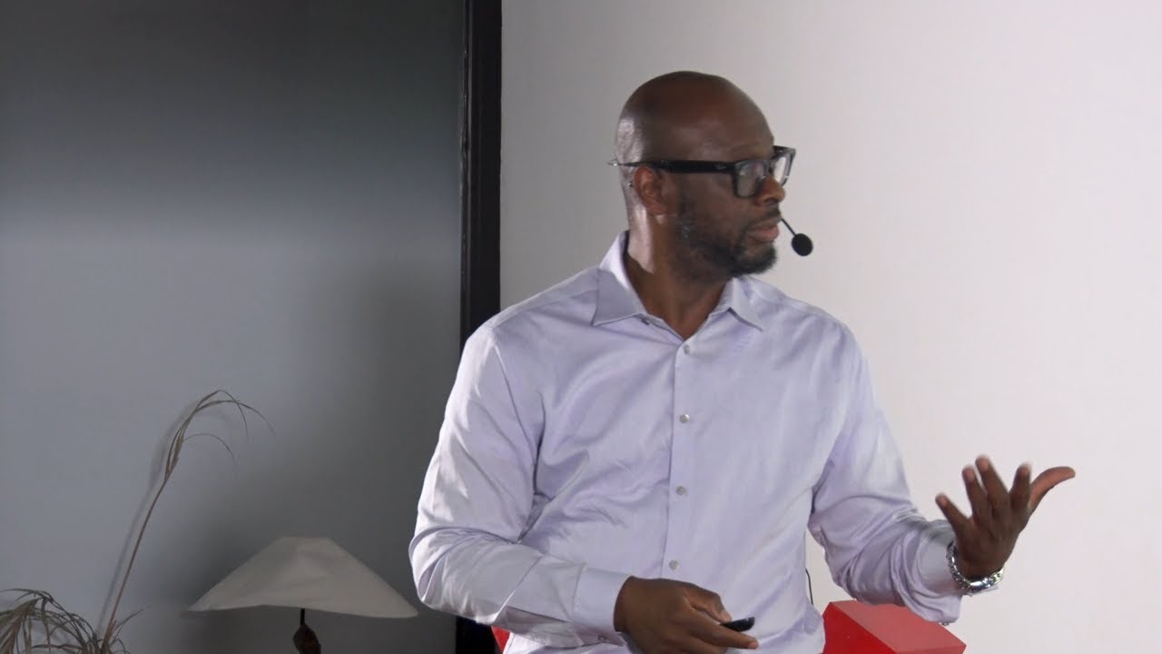 Le cheminement vers l'excellence | Isaac BAYOH | TEDxWassakara