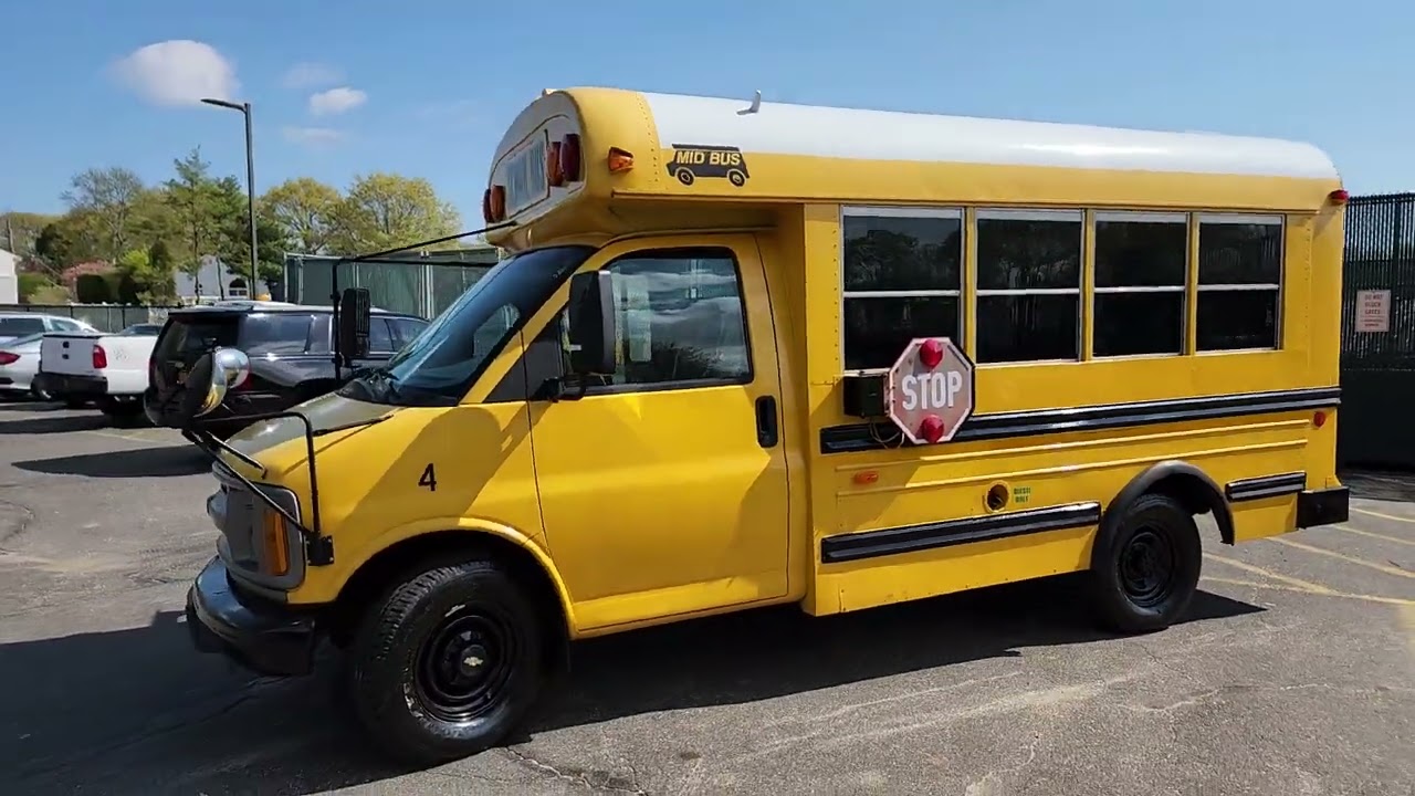 Auction 1999 Chevy Bus