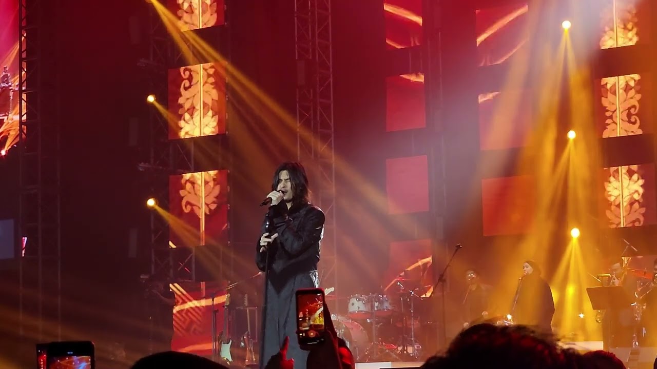 Kirana ~ Dewa 19 ft Virzha at 51th Kerajaan Cinta Ahmad Dhani Jakarta 28052023