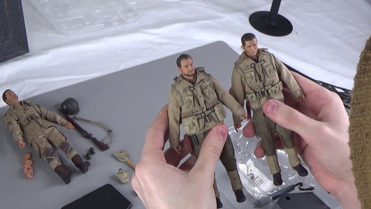 Unboxing the 1/12 scale Pop Toys WWII Normandy Rescue Team action figures
