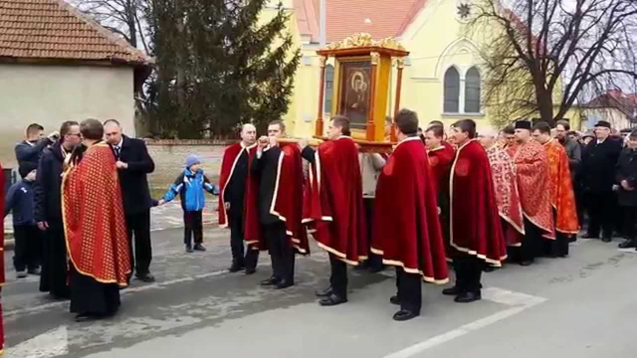 A máriapócsi könnyező Szűzanya fogadása Edelényben