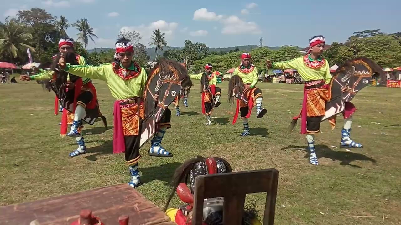 sembahan ebeg sekar wono budoyo