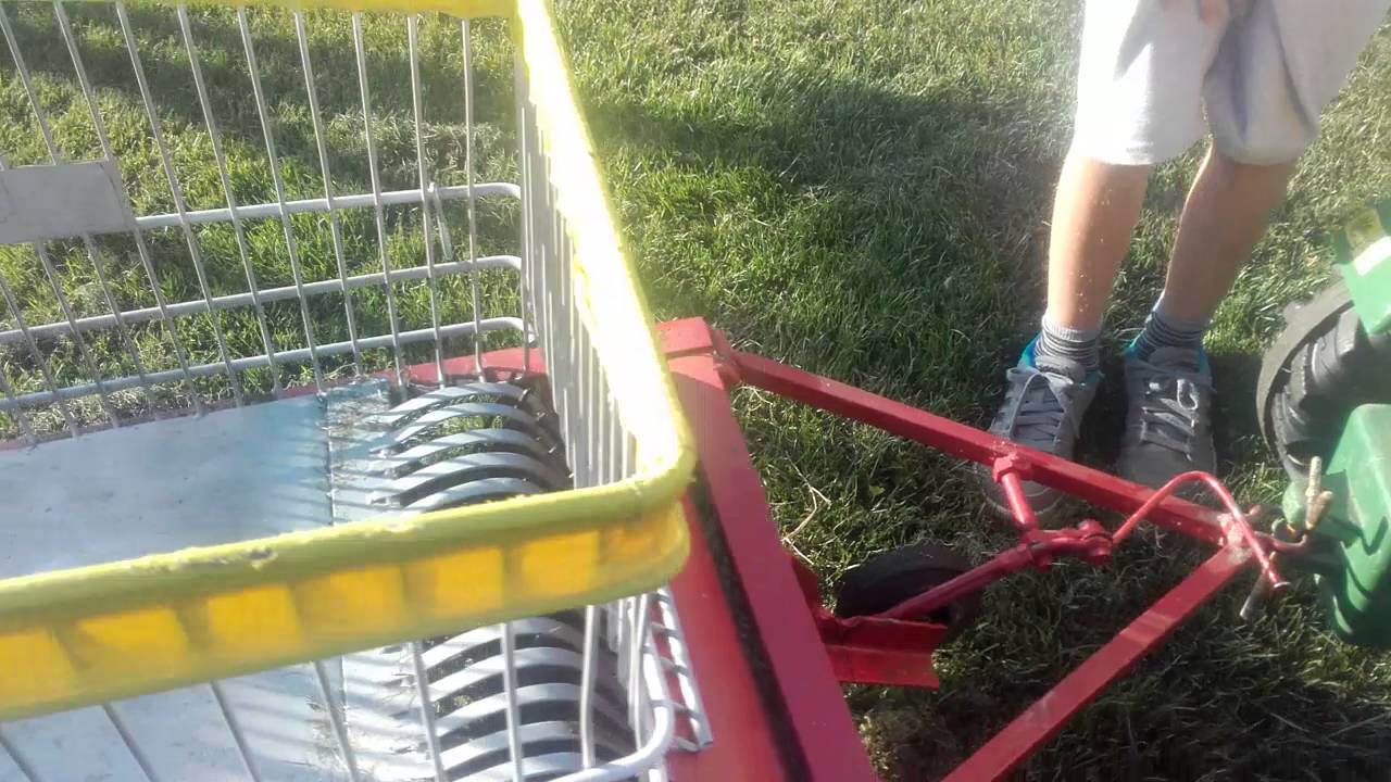 Trettraktor mit Pöttinger Ladewagen Pick up wurde erneuert! echt stark!(1)