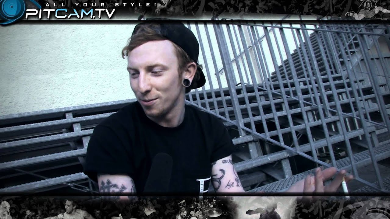 WHILE SHE SLEEPS - Behind the INK with Mat Welsh // PitCam.TV
