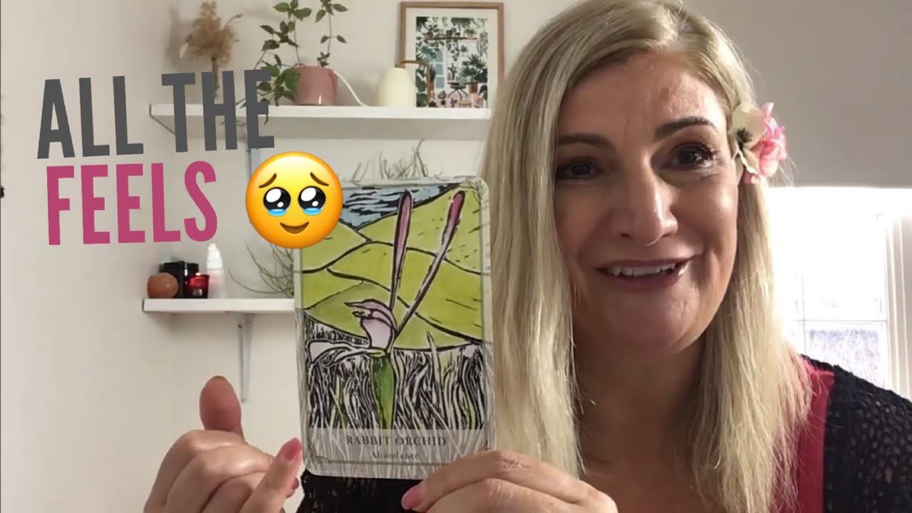 A TOUCHY, FEELY, LOVELY ROMANCE YOU DON'T SEE COMING #lovetarot