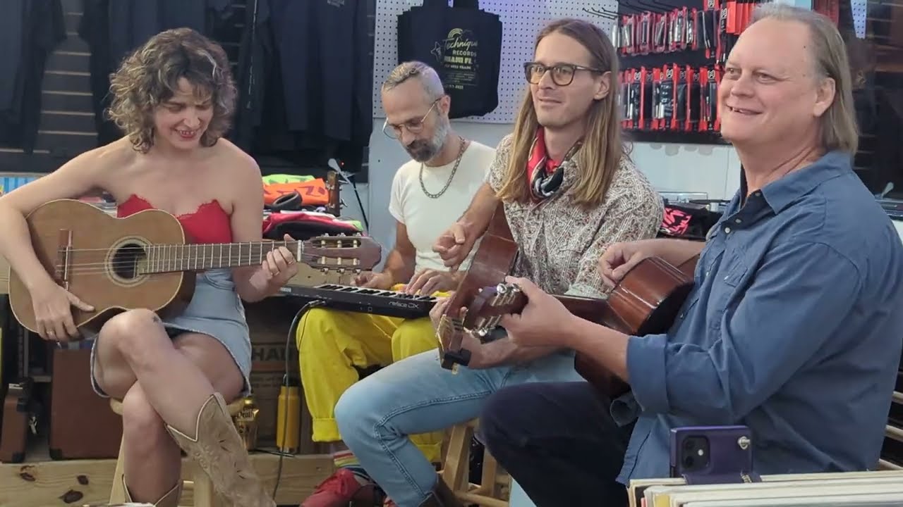 Donzii Acoustic Set at Techniques Records 032223