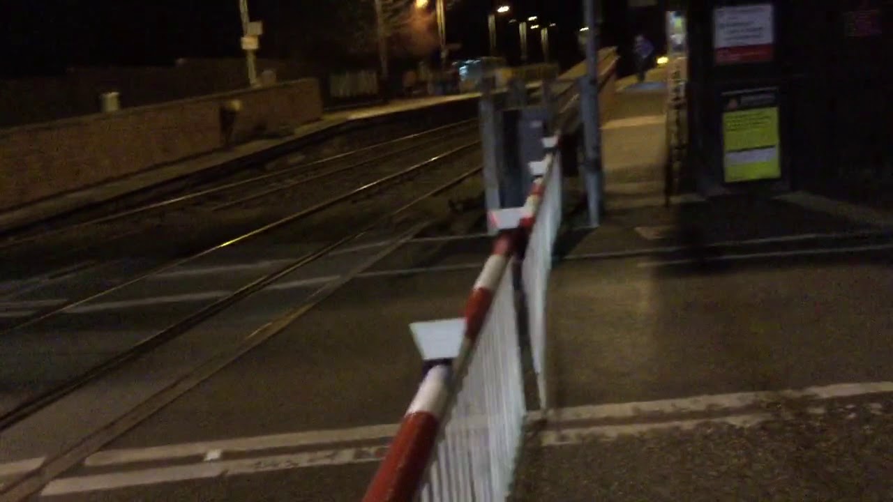 Attenborough Station Level Crossing (Notts) Saturday 06.01.2018