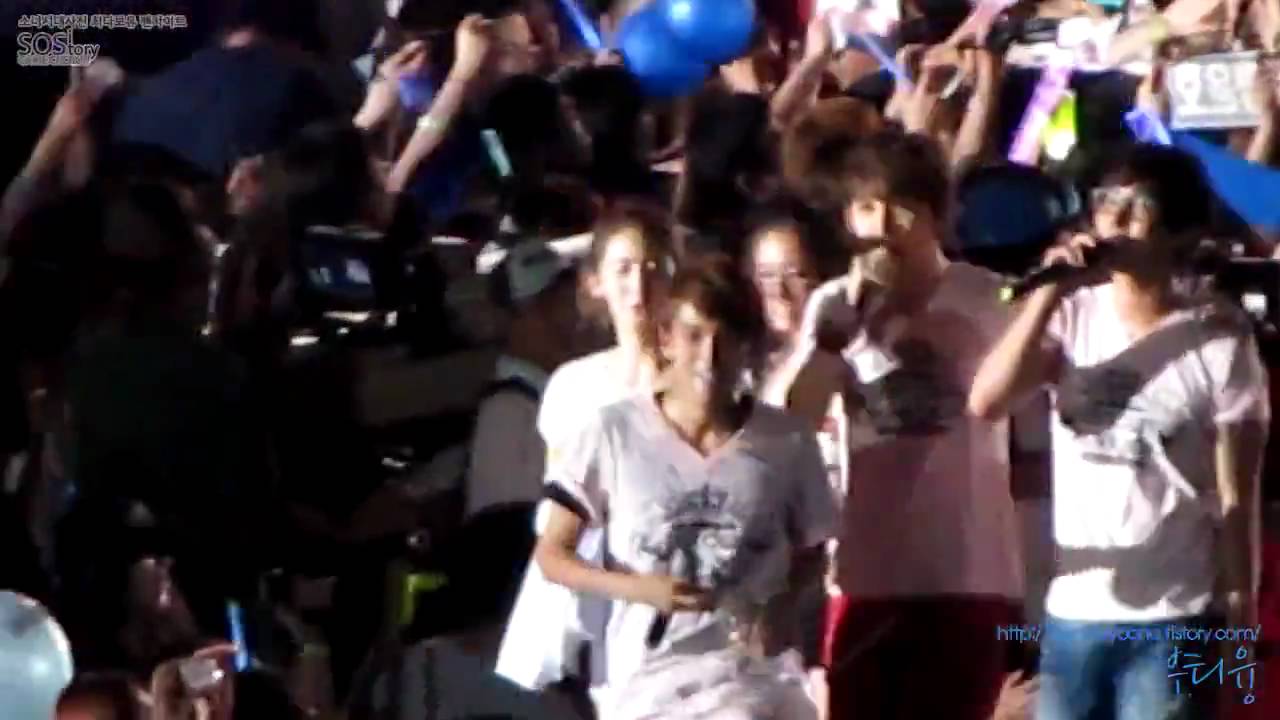 [Fancam] 100821 Yoona SNSD - Ending@ SM TOWN 2010 Seoul
