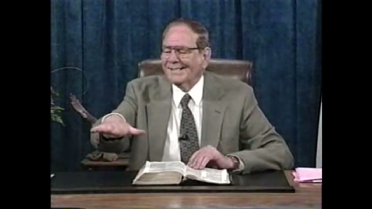 30. Exodus 40:1 - 40:38 END