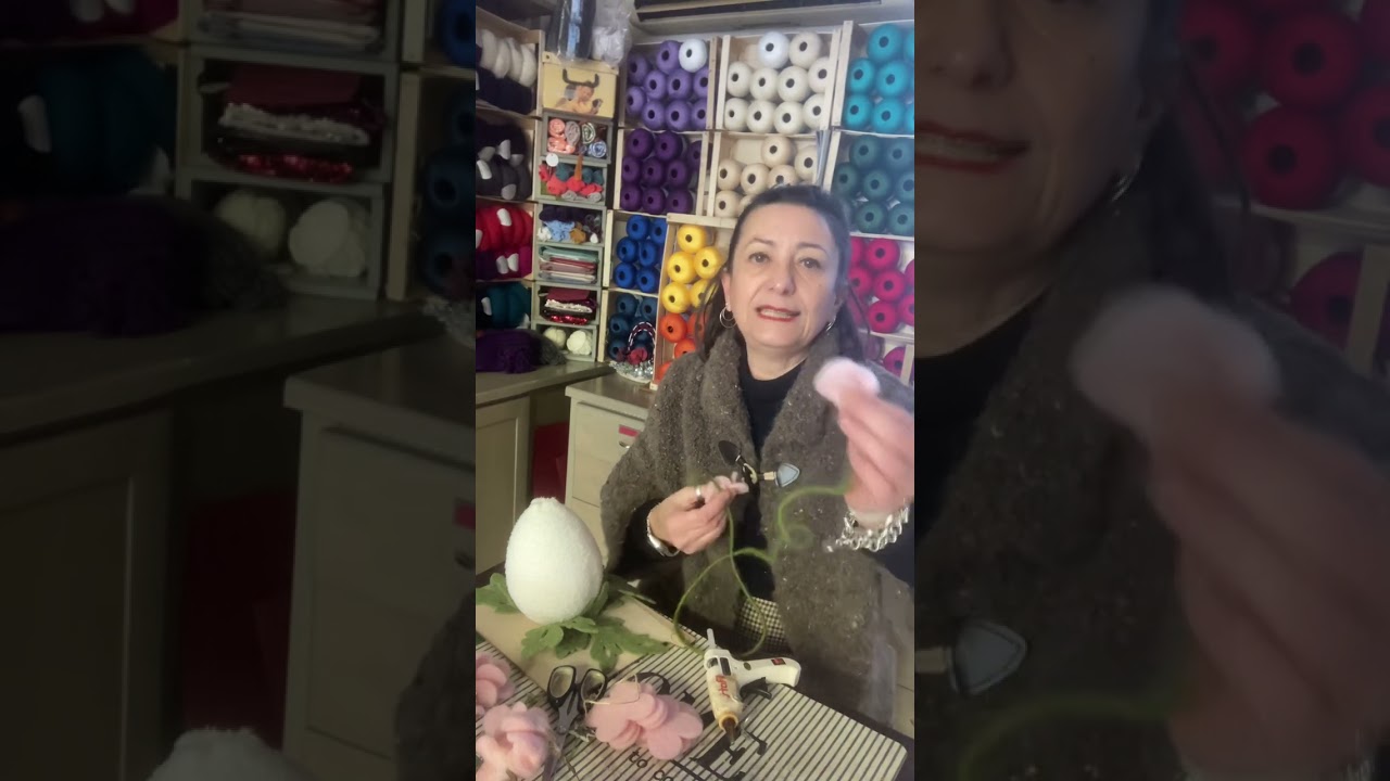 Centro tavola pasquale con fiori di pesco