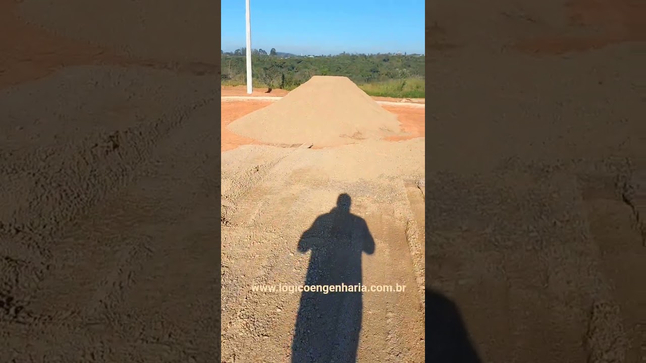Base de pavimento com bica corrida