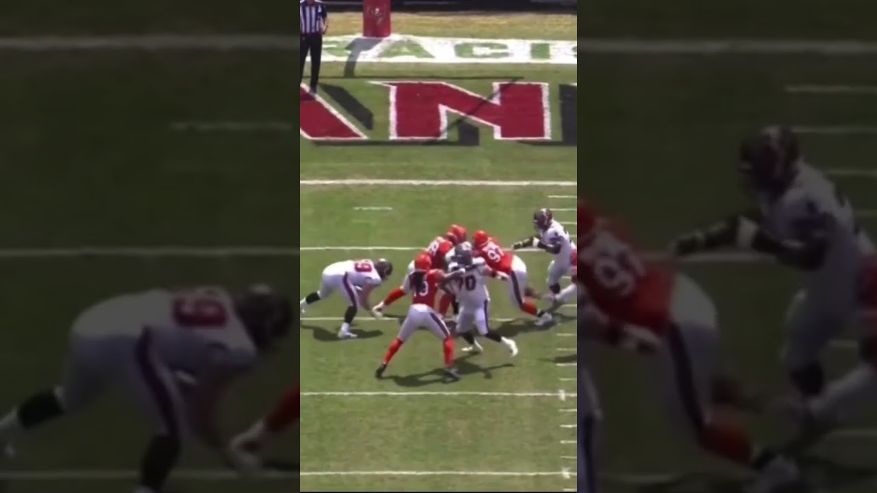 Gervon Dexter Sr Run Stop! #bears #nfl #chicago #footballshorts #shorts