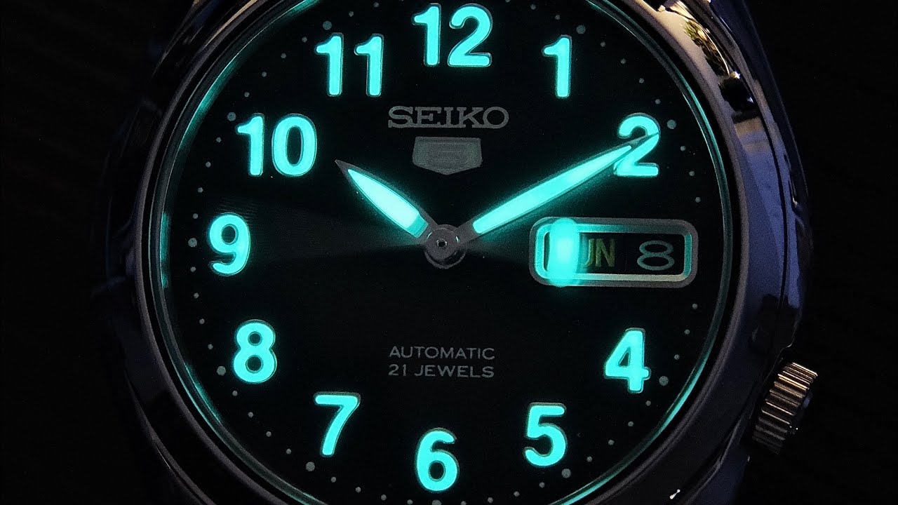 SEIKO 5 SNK381K1 (NEW OLD STOCK)