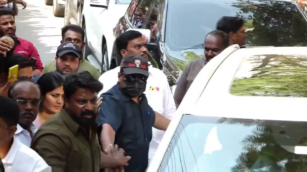 God Of Masses Nandamuri Balakrishna Mass Entry @ Vega Jewellers - Vijayawada Showroom Grand Opening