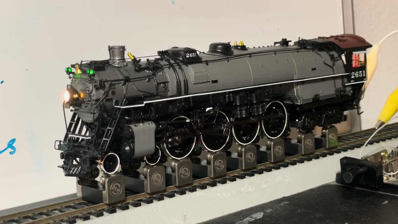 Brass Northern Pacific A-2 4-8-4 w/Loksound 5