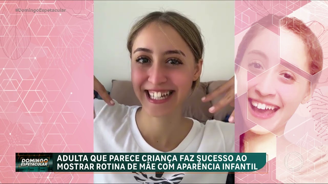 Pequena adulta? Mãe com aparência de criança faz sucesso na internet