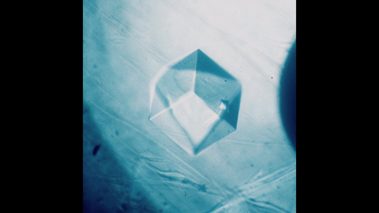 astra - space. (Official Visualizer)