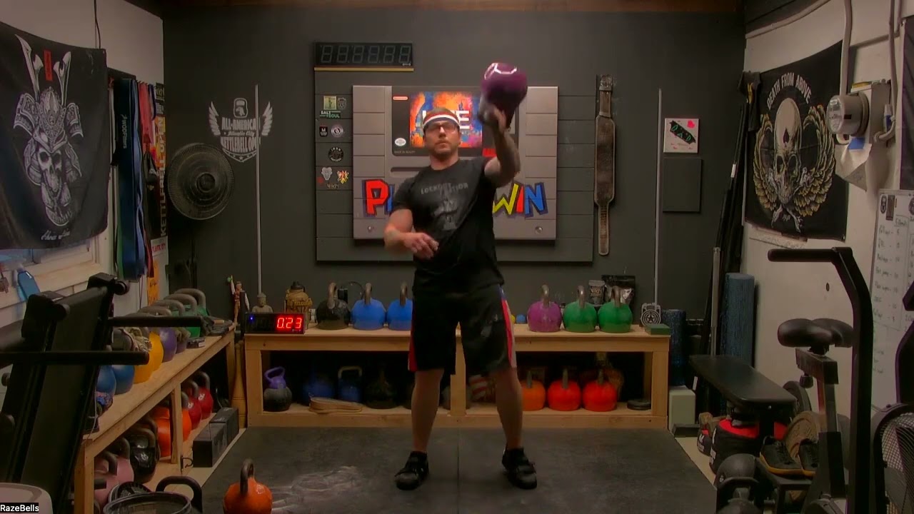 Half Snatch 28kg kettlebell