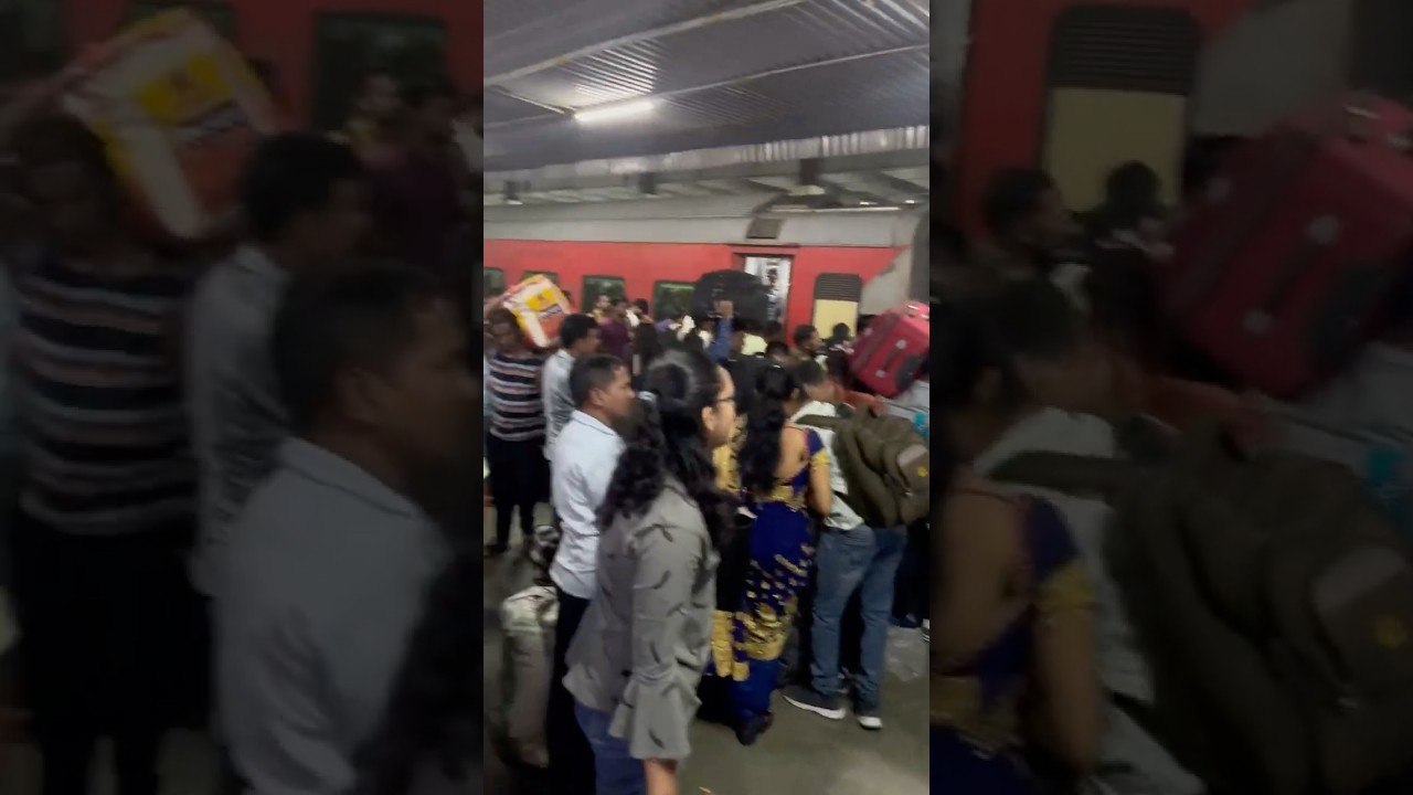 Surat Railway Station Right Now | Festival Rush at Surat Station #surat #railway #diwali