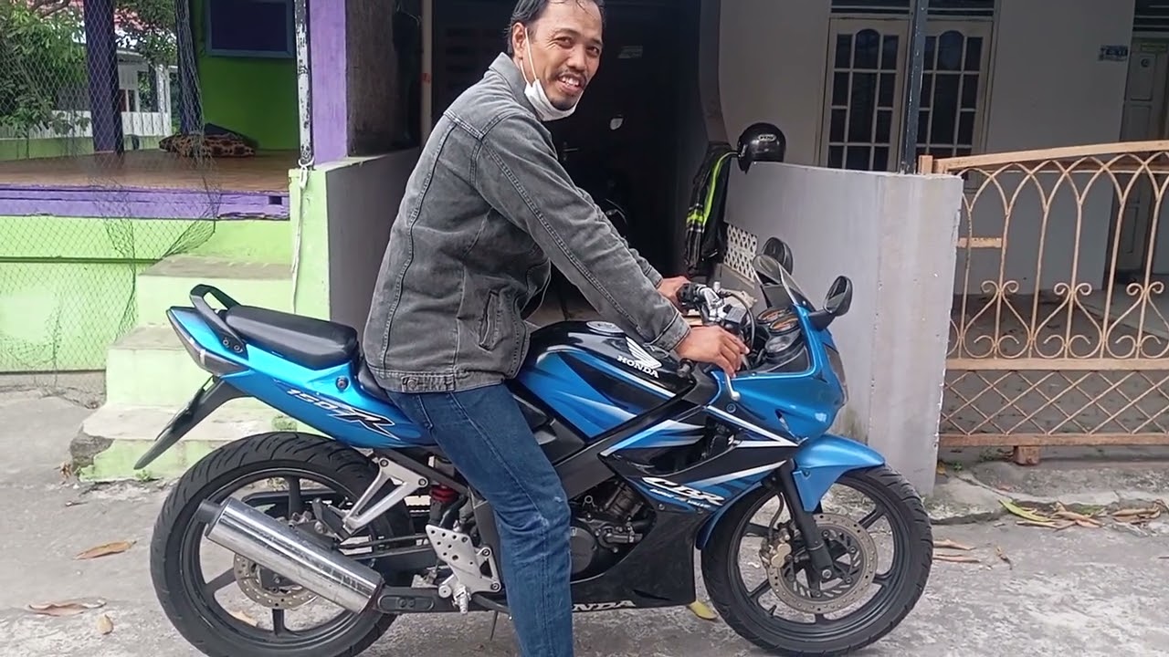 Test Drive CBR 150 old CBU Thailand 2010