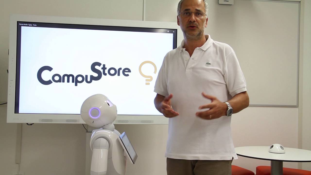 Pierluigi Lanzarini di CampuStore presenta il robot umanoide Pepper
