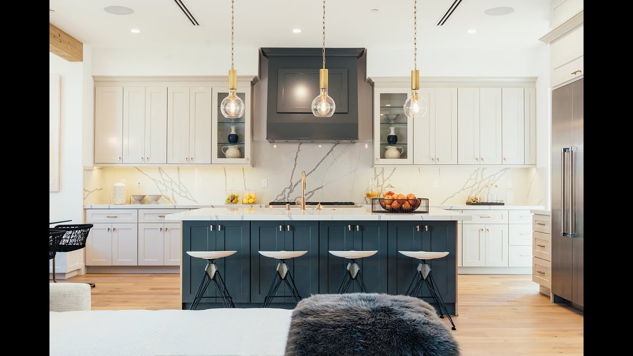 812 N. Laurel Avenue, West Hollywood CA 90046