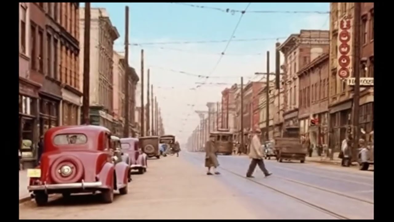 Life on the Streets of 1940s Toronto - Vintage Film Look